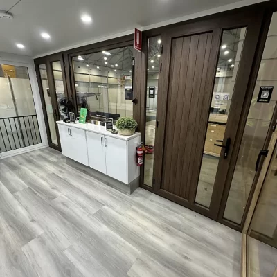 DGM-Mobile-Showroom-3